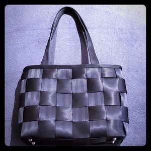 Harvey's seatbelt tote